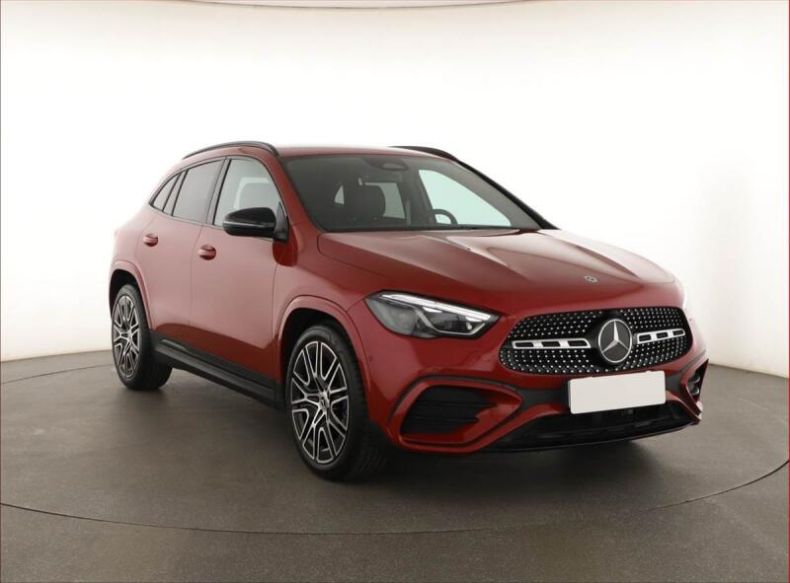 Mercedes Třída GLA - hlavní foto