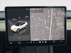 Tesla Model Y - fotka číslo 16