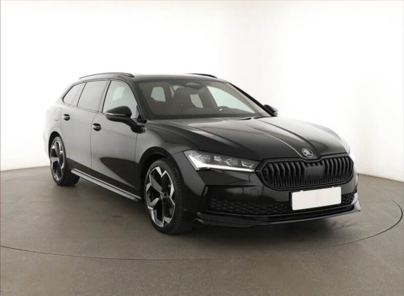 Škoda Superb - hlavní foto