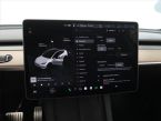 Tesla Model Y - fotka číslo 19