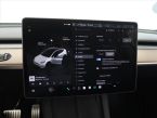 Tesla Model Y - fotka číslo 22