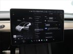 Tesla Model Y - fotka číslo 24