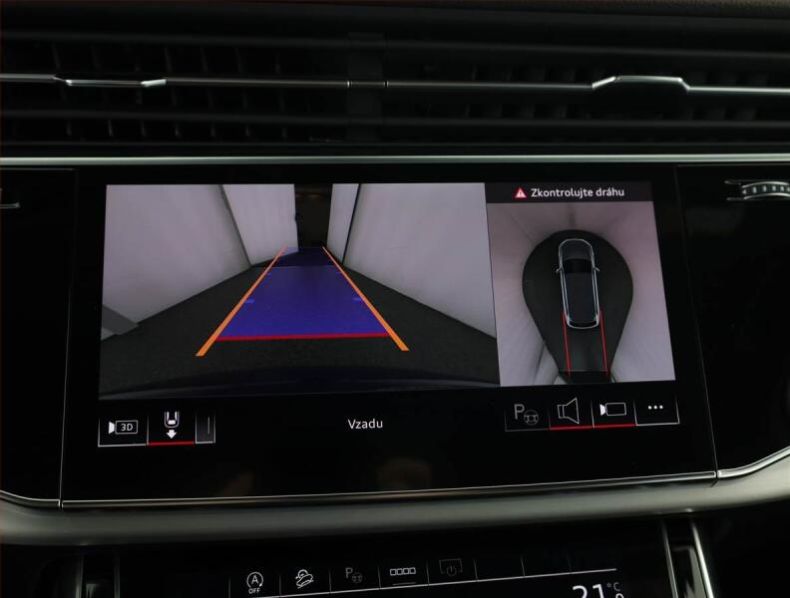 Audi Q7 - hlavní fotka