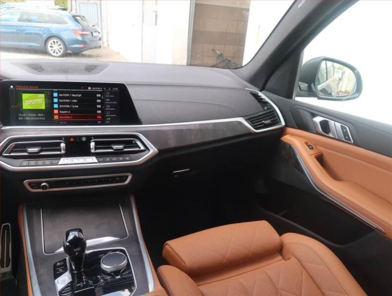 BMW X5 - hlavní fotka