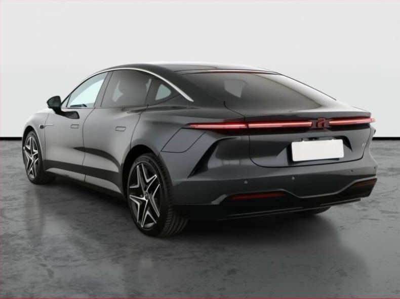 Rising Auto F7 - hlavní fotka