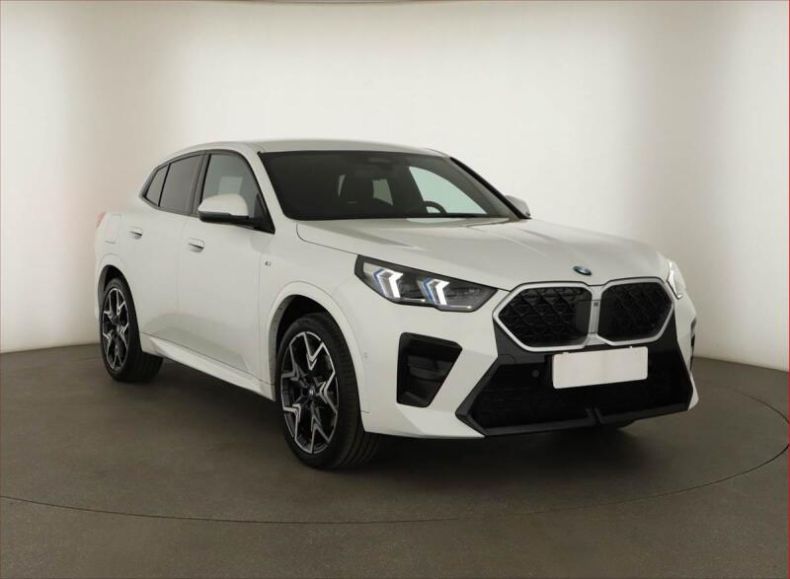 BMW X2 - hlavní foto