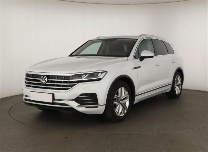 Volkswagen Touareg - hlavní fotka
