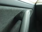 Tesla Model Y - fotka číslo 14