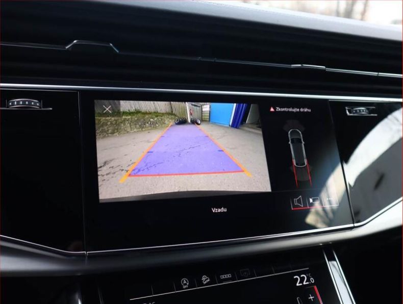 Audi Q8 - hlavní fotka