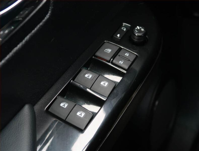 Toyota Hilux - hlavní fotka