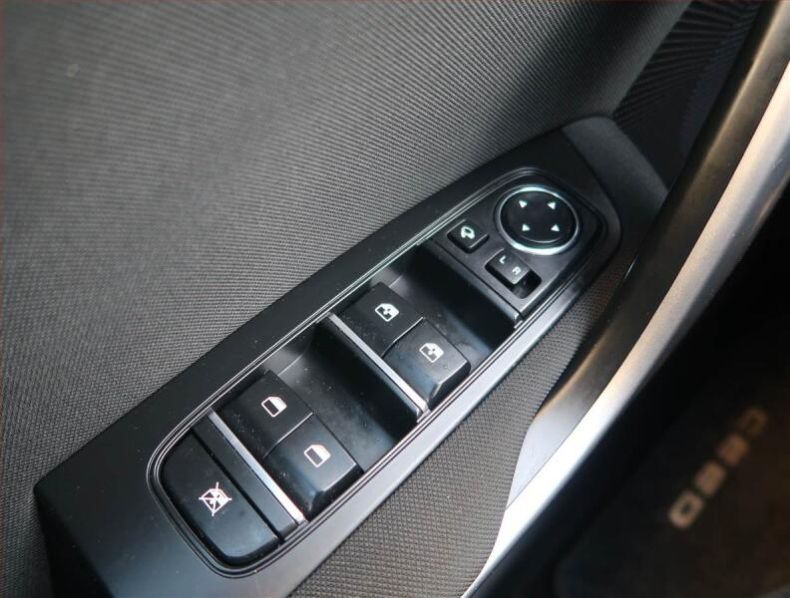 Kia Cee'd - hlavní fotka