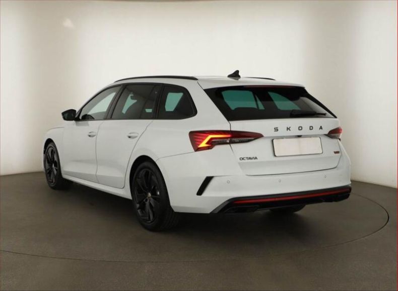 Škoda Octavia - hlavní fotka