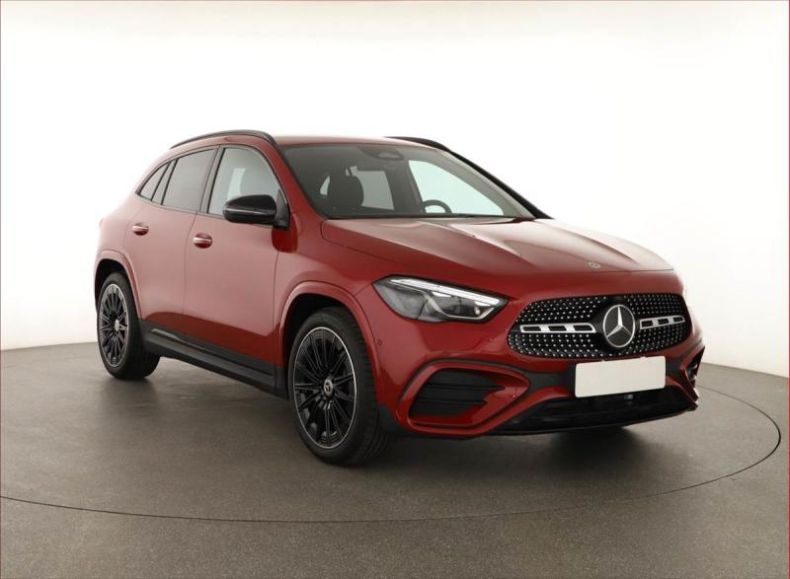 Mercedes Třída GLA - hlavní foto