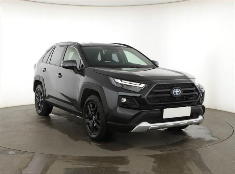 Toyota RAV 4 - hlavní foto