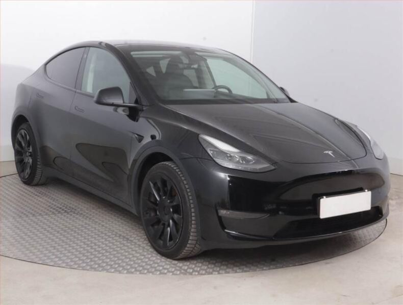 Tesla Model Y - hlavní fotka inzerátu
