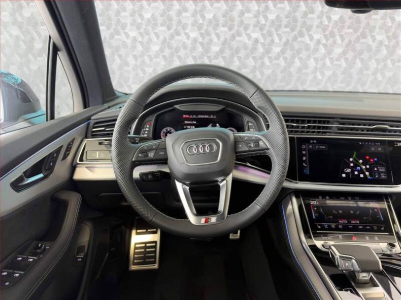 Audi Q7 - hlavní fotka