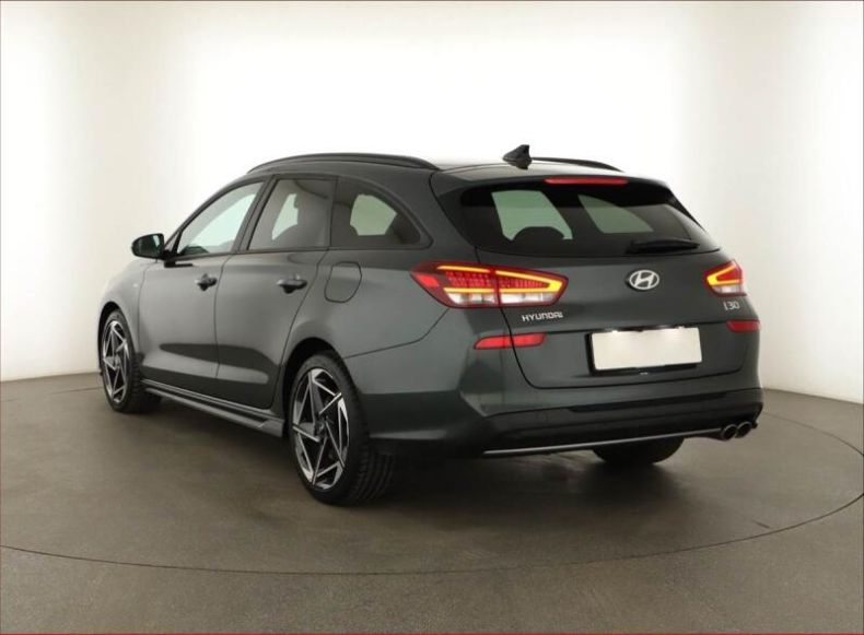 Hyundai i30 - hlavní fotka