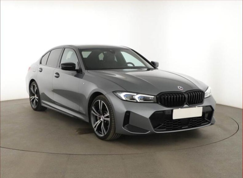 BMW Řada 3 - hlavní foto