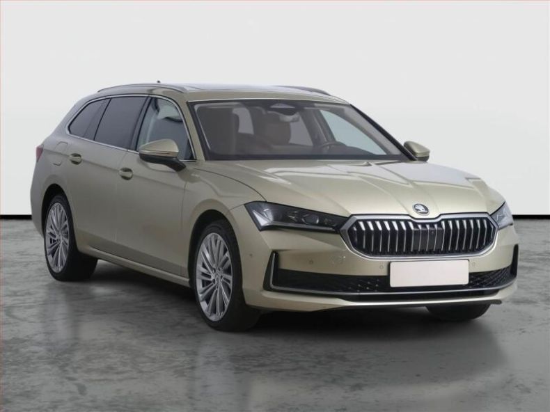 Škoda Superb - hlavní foto