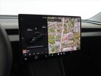 Tesla Model 3 - fotka číslo 14