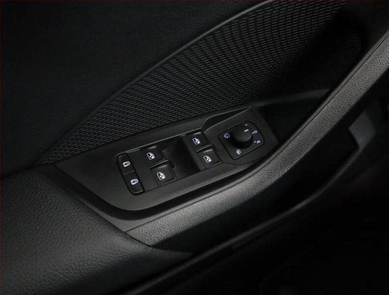 Škoda Octavia - hlavní fotka