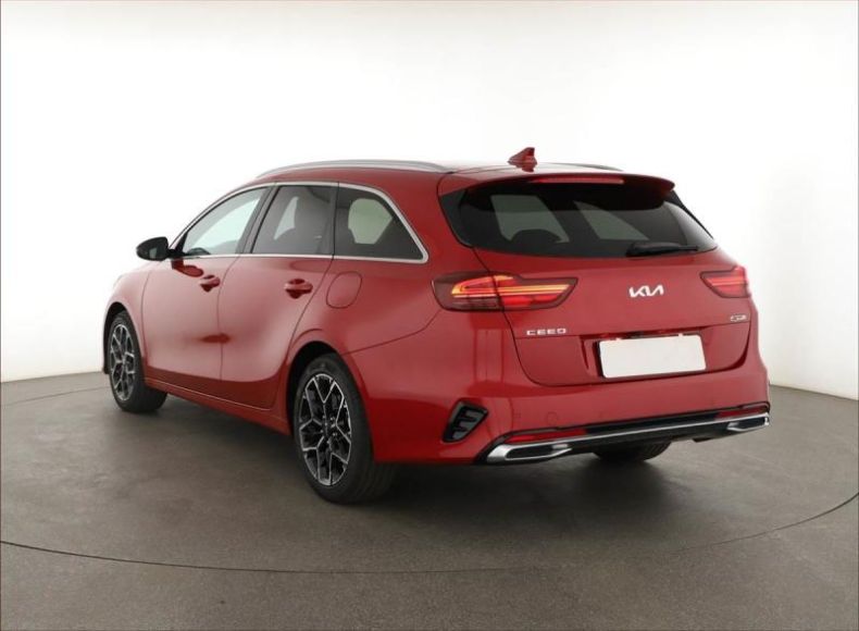 Kia Cee'd - hlavní fotka