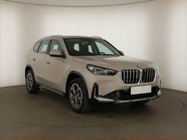 BMW X1 - hlavní foto