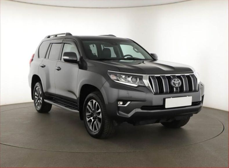 Toyota Land Cruiser - hlavní foto