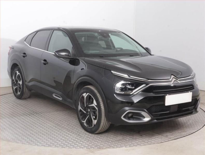Citroën C4 X - hlavní foto