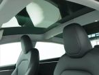 Tesla Model 3 - fotka číslo 17