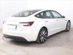 Tesla Model 3 - fotka číslo 4