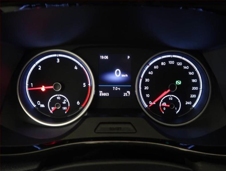 Volkswagen Caravelle - hlavní fotka