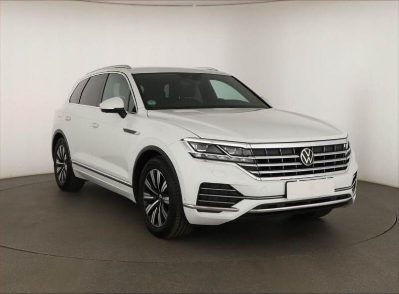 Volkswagen Touareg - hlavní foto