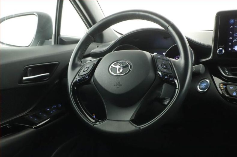 Toyota C-HR - hlavní fotka