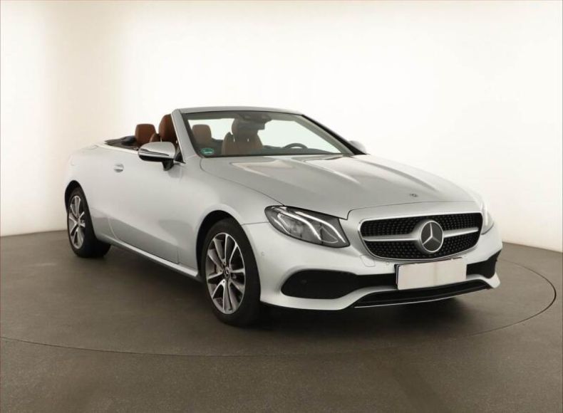 Mercedes Třída E - hlavní foto