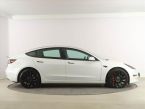 Tesla Model 3 - fotka číslo 5