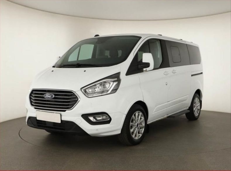 Ford Tourneo - hlavní fotka