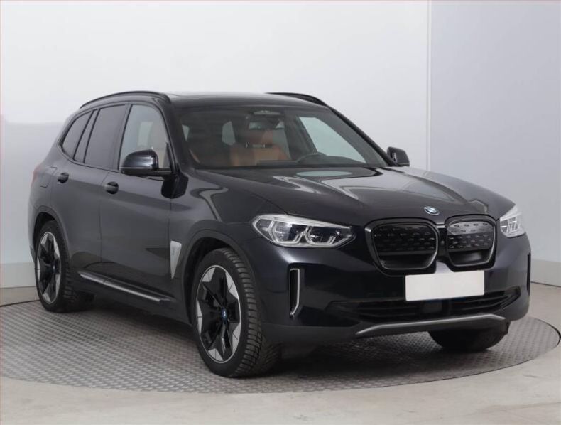 BMW iX3 - hlavní fotka inzerátu