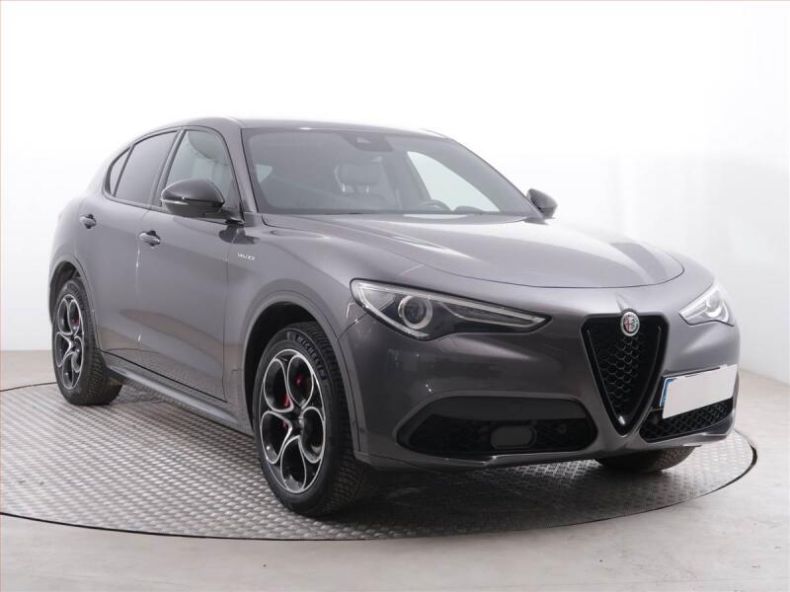 Alfa Romeo Stelvio - hlavní foto