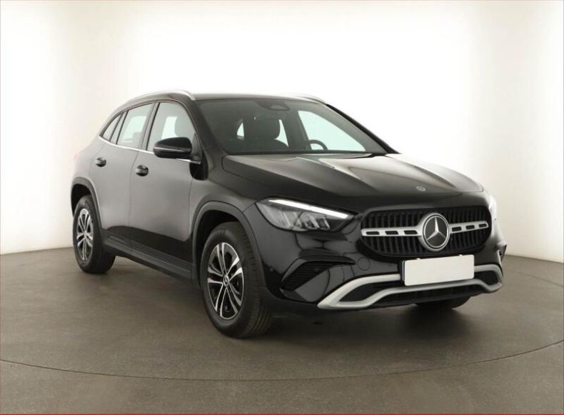 Mercedes Třída GLA - hlavní foto