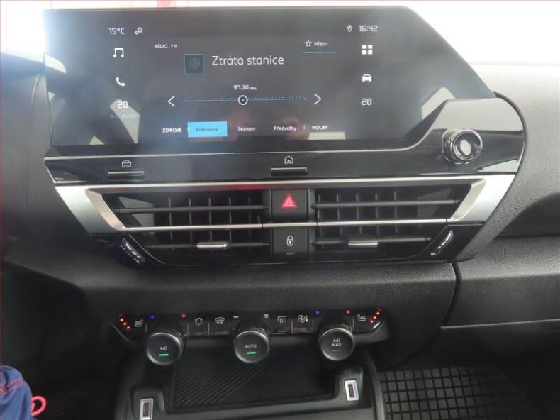 Citroën C4 X - hlavní fotka