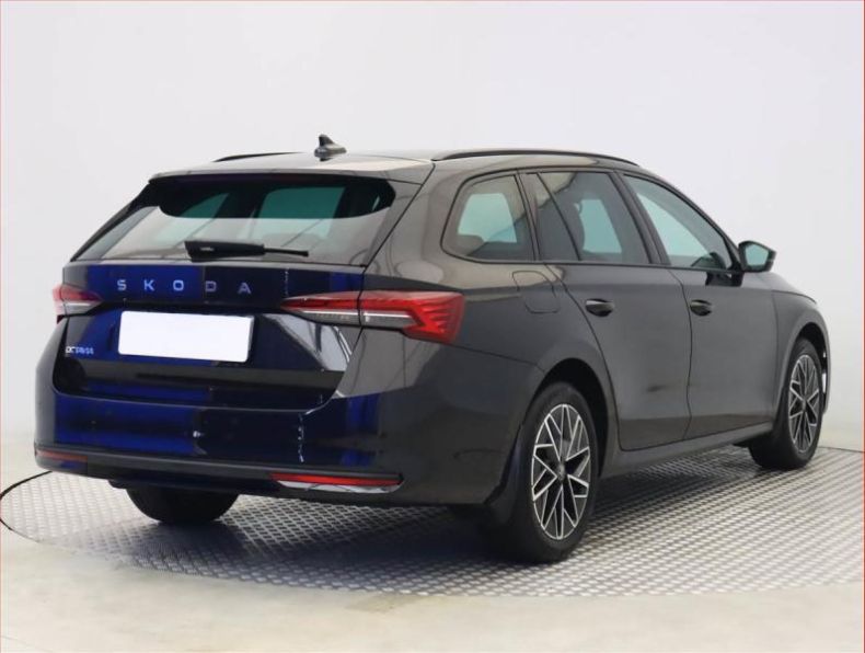 Škoda Octavia - hlavní fotka