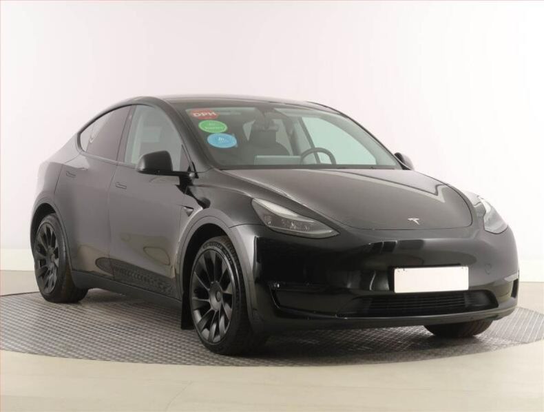 Tesla Model Y - hlavní fotka inzerátu