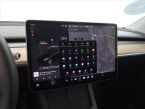 Tesla Model Y - fotka číslo 17