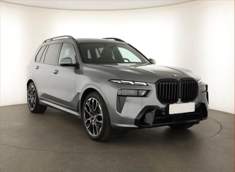 BMW X7 - hlavní foto