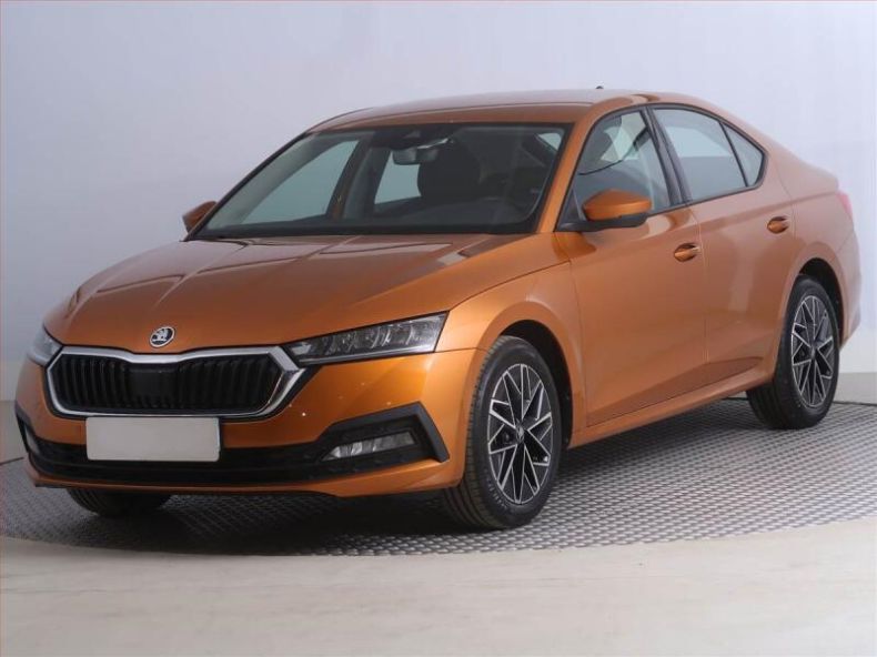 Škoda Octavia - hlavní fotka
