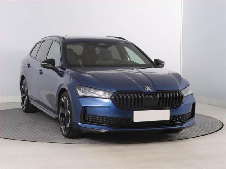 Škoda Superb - hlavní foto