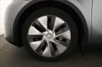 Tesla Model Y - fotka číslo 10