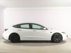 Tesla Model 3 - fotka číslo 5