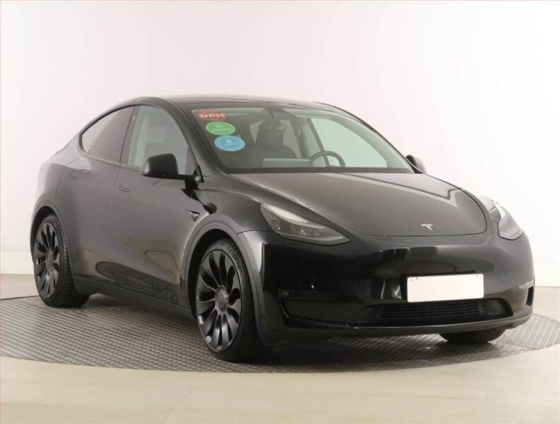 Tesla Model Y - hlavní fotka inzerátu